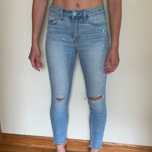 Hollister High rise cropped jeans.